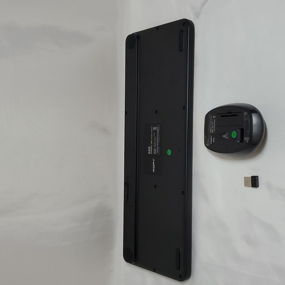 FOPETT 2.4GHz Wireless Keyboard and Mouse Set with Phone Holder - Compac… - Picture 10 of 16